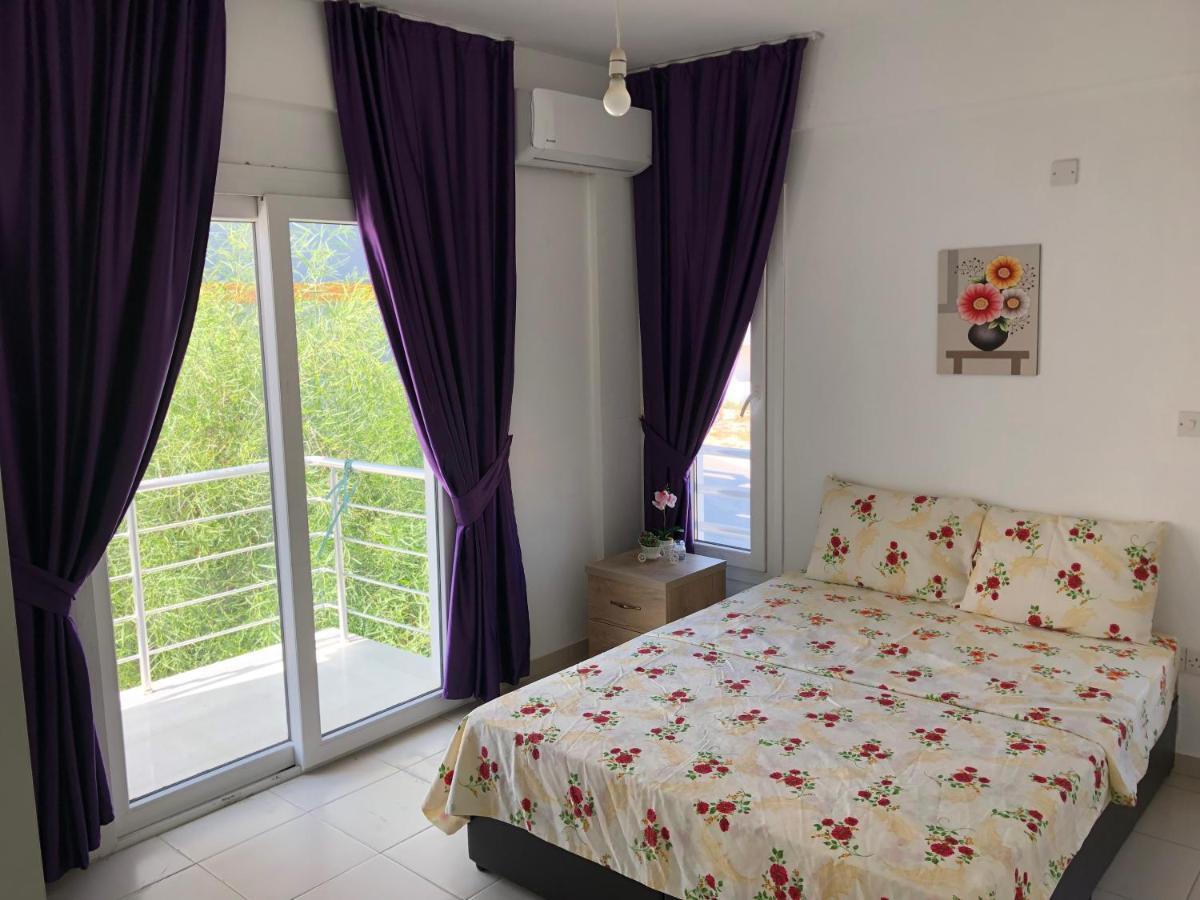 Tetris Apartment Spacious Comfortable นิโคเซีย ภายนอก รูปภาพ